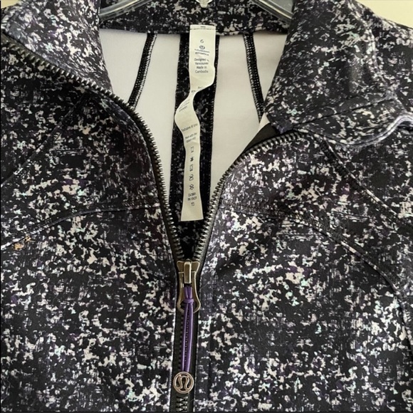 Lululemon Forme jacket rocky road sand dune toothpaste size 6 - Picture 13 of 15